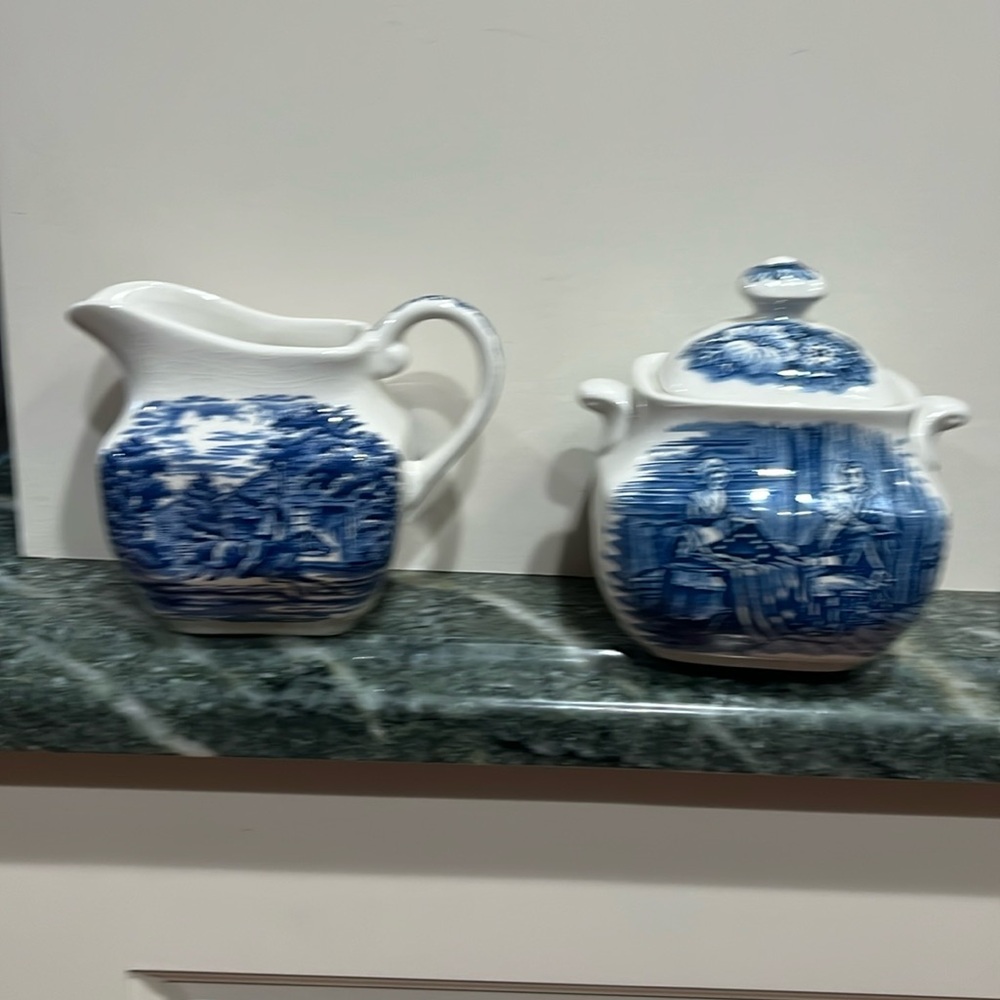 Liberty Blue Historic Colonial  Betsy Ross sugar bowl and Paul Revere creamer